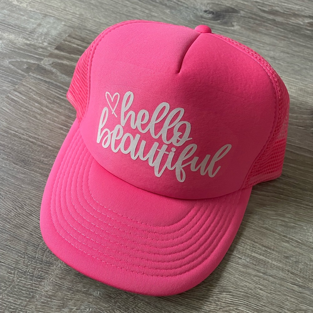 NWOT Hello Beautiful hat